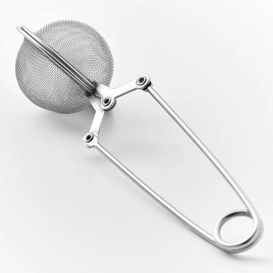 Loose tea strainer